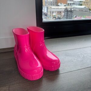 UGG Hot Pink Rain Boots w/ Shearling insole